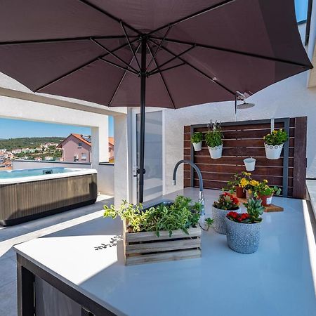 Rooftop Spa Apartment Trogir Exterior foto
